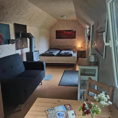 Camping Schaeferwagen Auf Dem Biogut-saalkow Gustow (Vorpommern-Rugen)